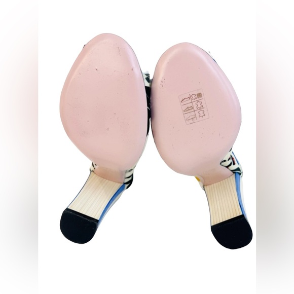 Fendi Rococo Floral High Heels - Picture 6 of 6